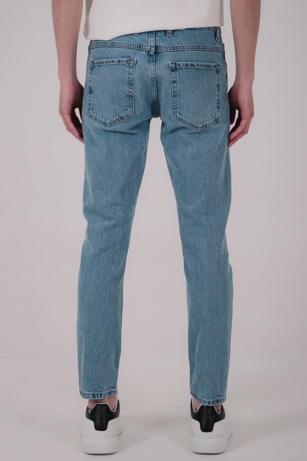 Τζιν slim fit