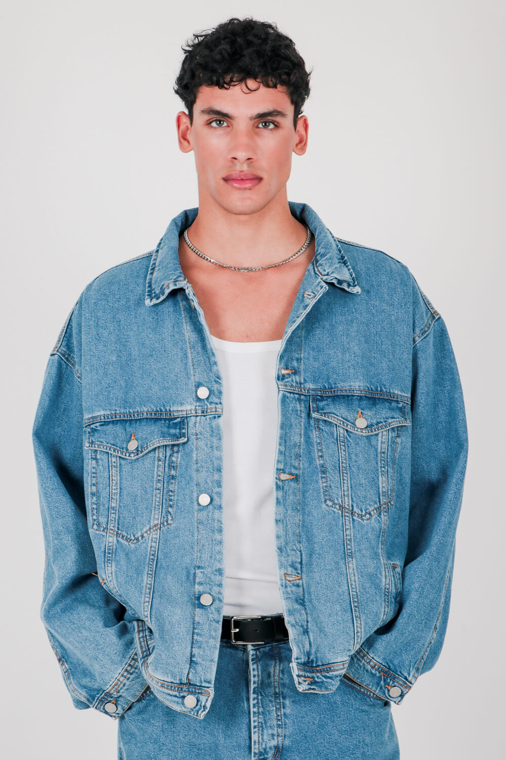 Μπουφάν ντένιμ boxy fit