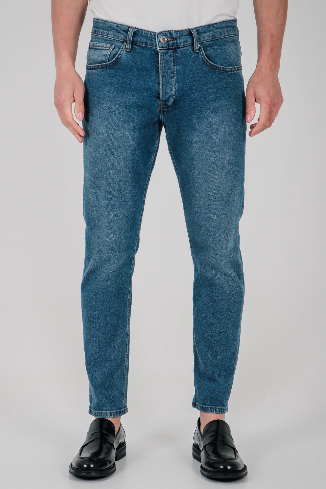 Τζιν slim fit