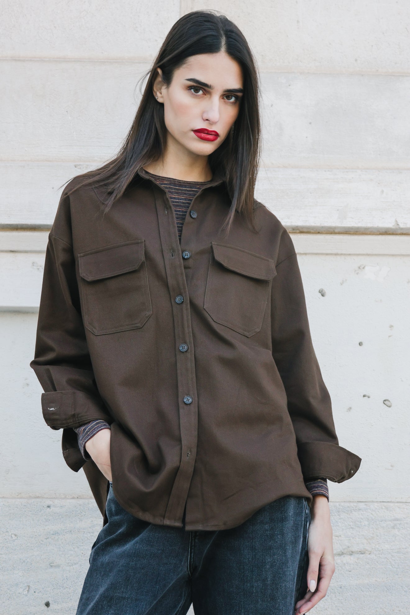 Βαμβακερό overshirt σε άνετη γραμμή